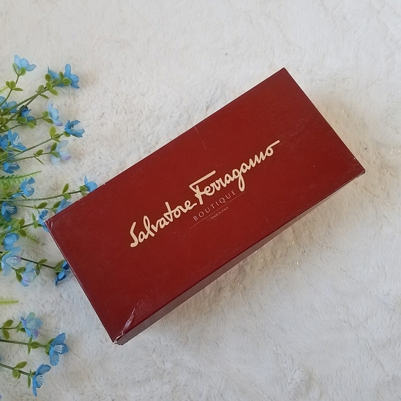 Salvatore Ferragamo Vintage Pumps - Picture 8 of 14